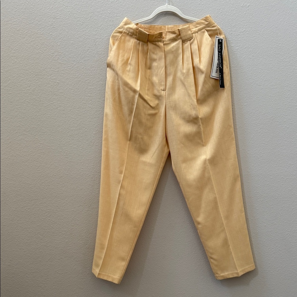 Sag Harbor Men's Tan Pleated Khakis